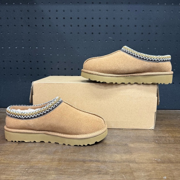 New W/ Box! Women's Ugg Chestnut Tasman Trendy Warm Fall Winter Slippers Size 6 - Picture 2 of 5